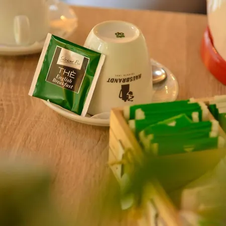 La Plaza Bed & Breakfast