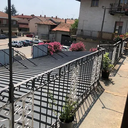 La Plaza Bed & Breakfast Cavaglia